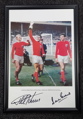 Geof Hurst / Martin Peters .